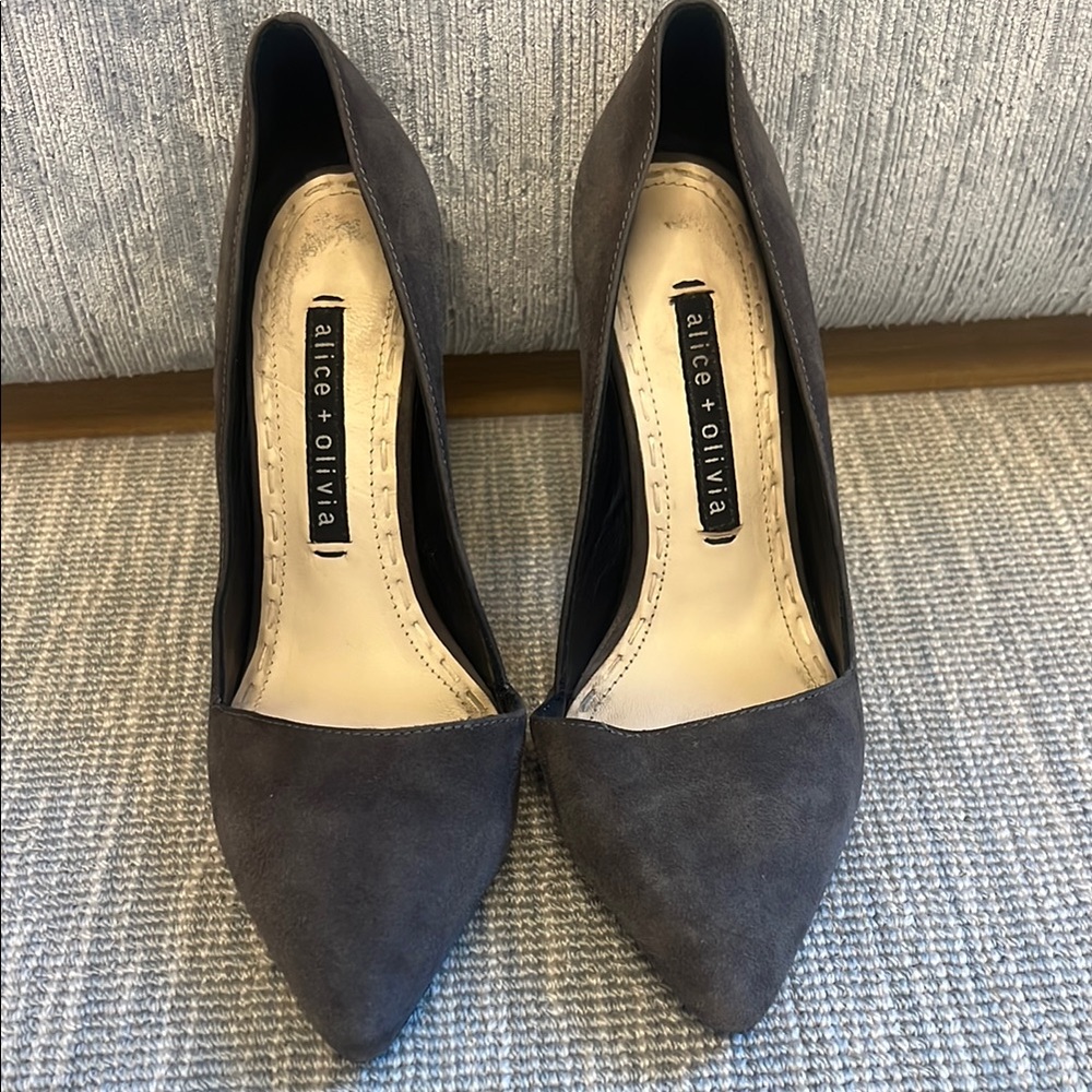 Alice + Olivia Dina Suede Charcoal Gray Italian Leather Chic Heels